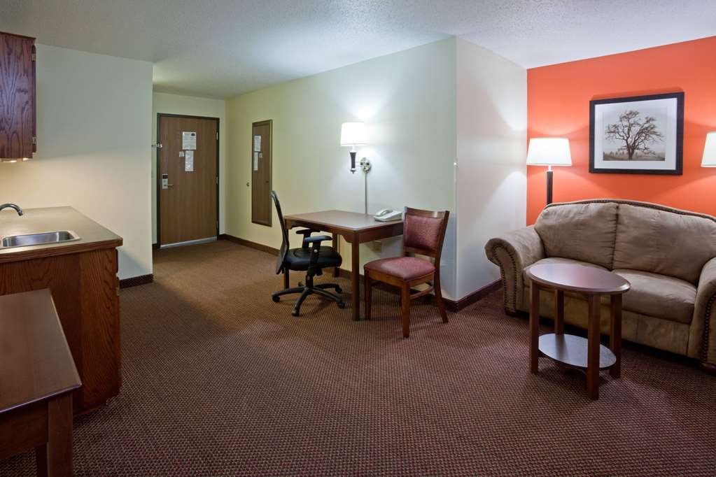 AmericInn by Wyndham St. Cloud