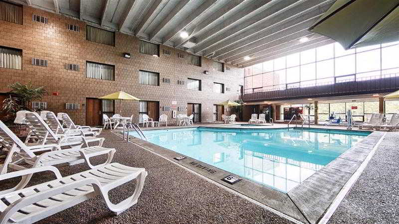 Best Western Plus Kelly Inn - St. Cloud Hotel