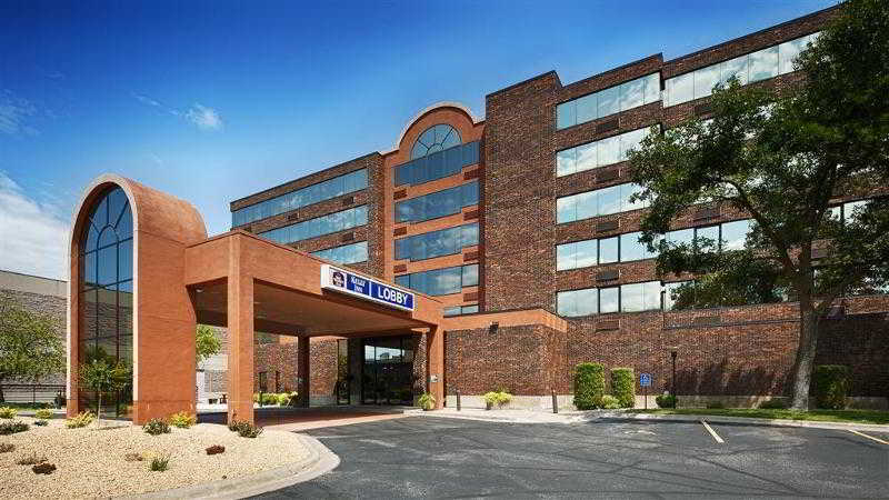 Best Western Plus Kelly Inn - St. Cloud Hotel