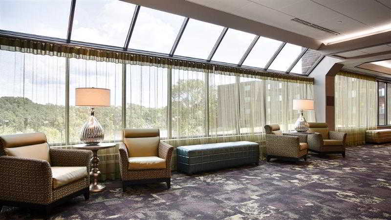Best Western Plus Kelly Inn - St. Cloud Hotel