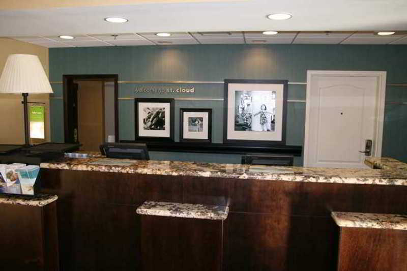 Hampton Inn & Suites St. Cloud