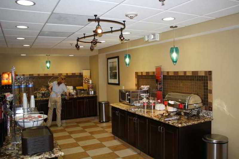 Hampton Inn & Suites St. Cloud