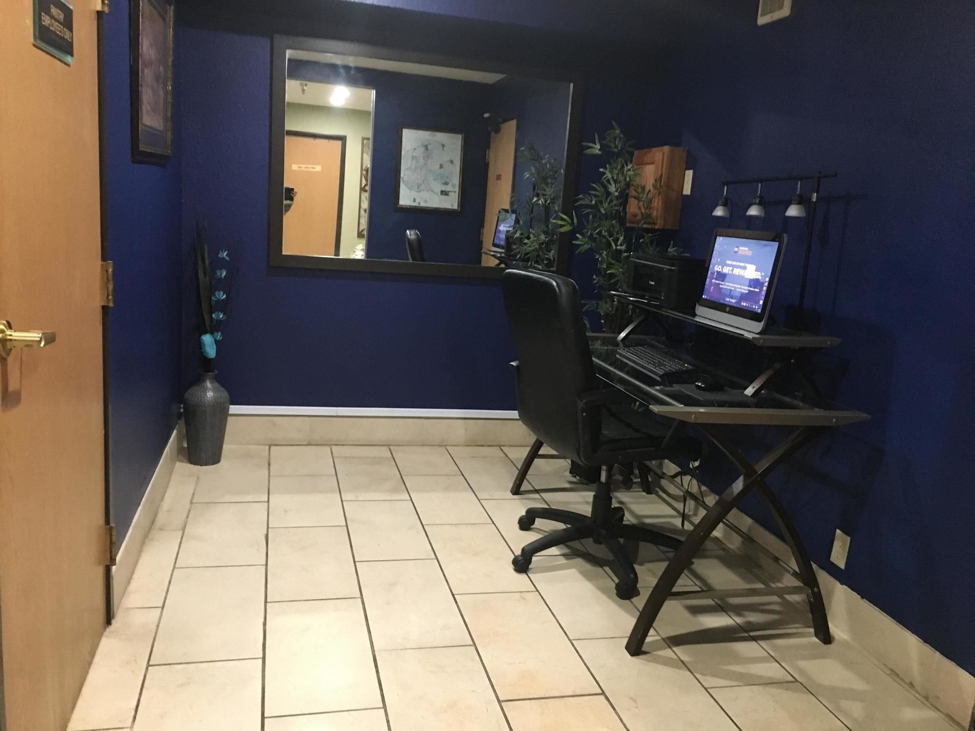 Comfort Inn & Suites