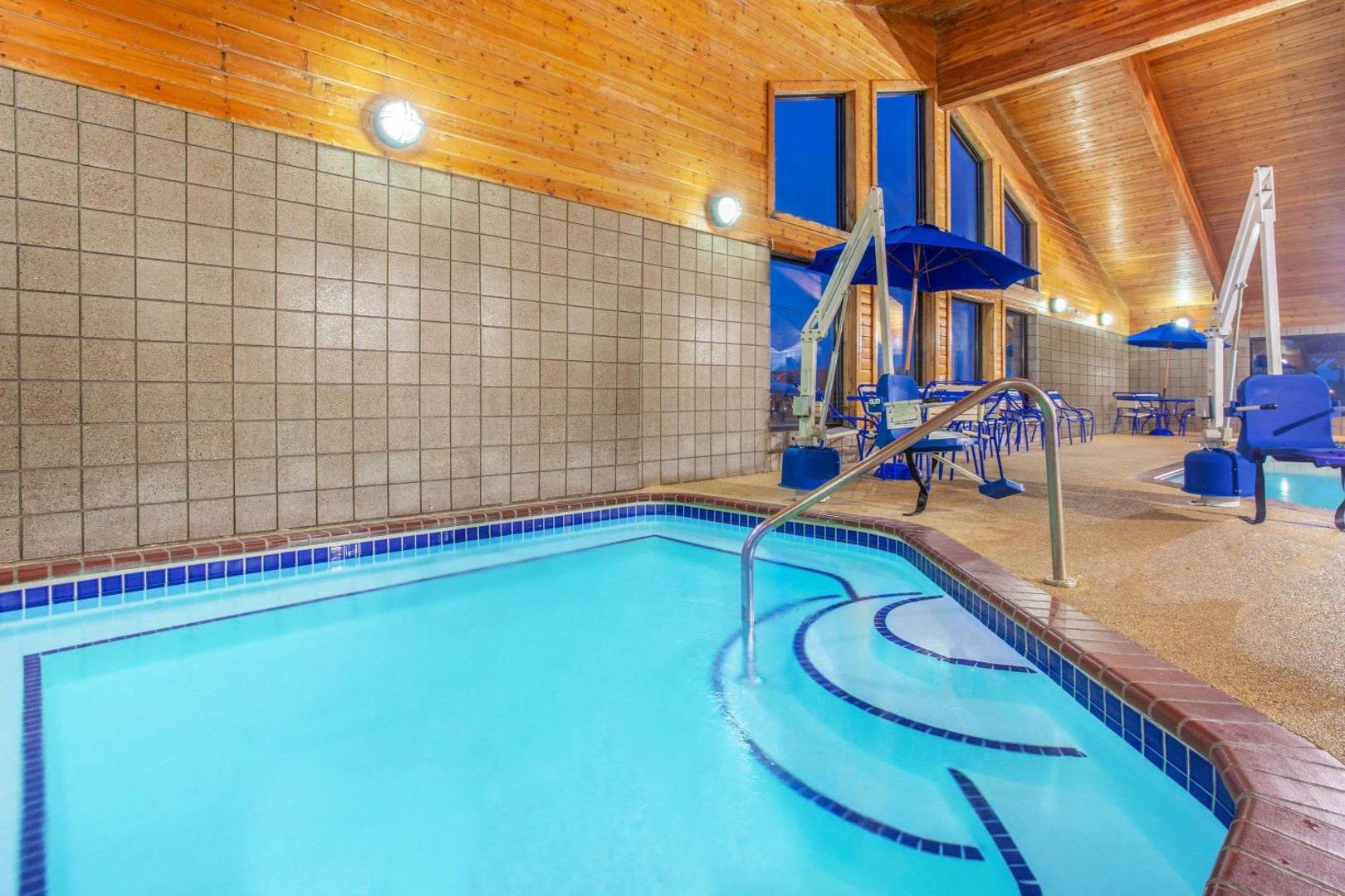 AmericInn by Wyndham Stillwater