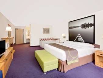 Super 8 by Wyndham St. James