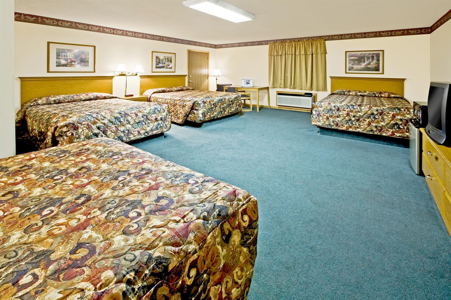 Americas Best Value Inn & Suites Thief River Falls