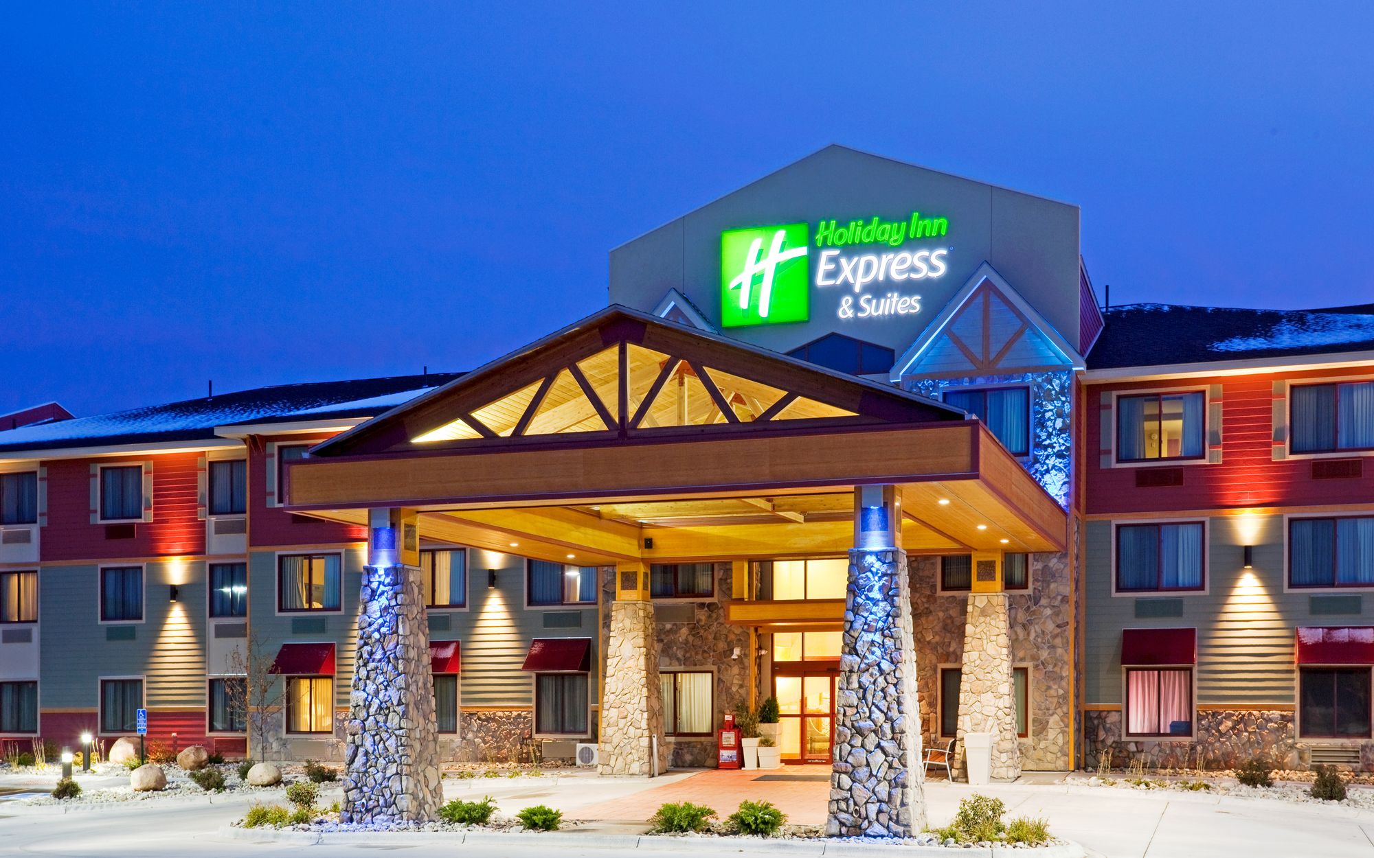 Comfort Inn & Suites Mountain Iron and Virginia