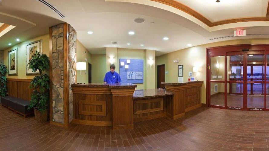Comfort Inn & Suites Mountain Iron and Virginia