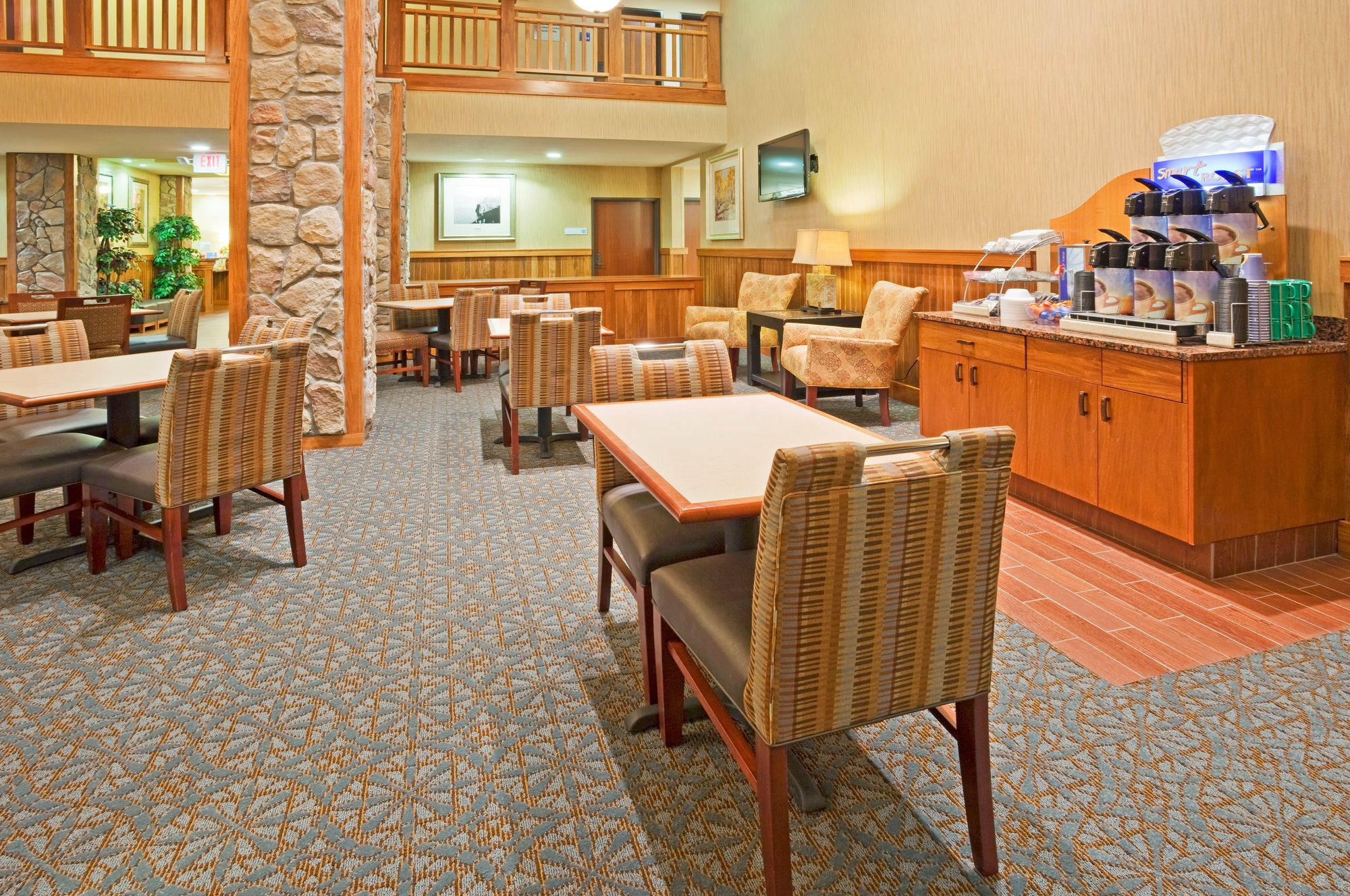 Comfort Inn & Suites Mountain Iron and Virginia