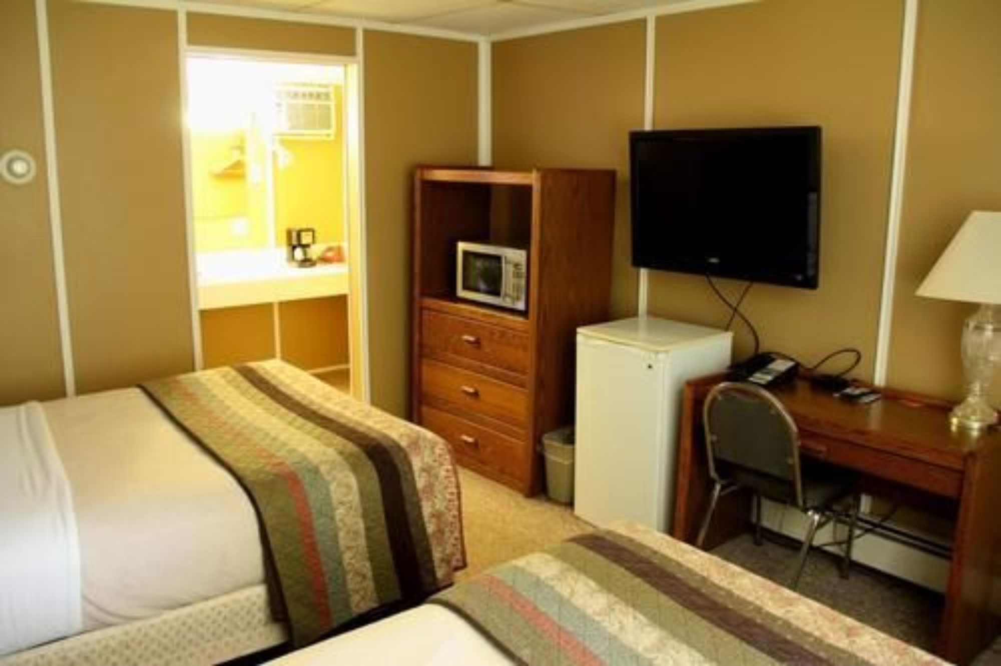 Lakeshor Motor Inn