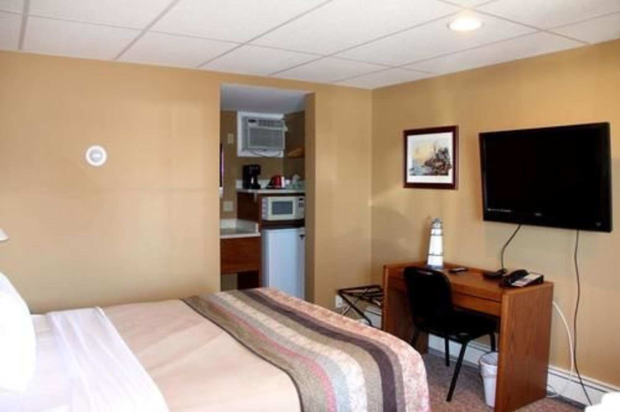 Lakeshor Motor Inn