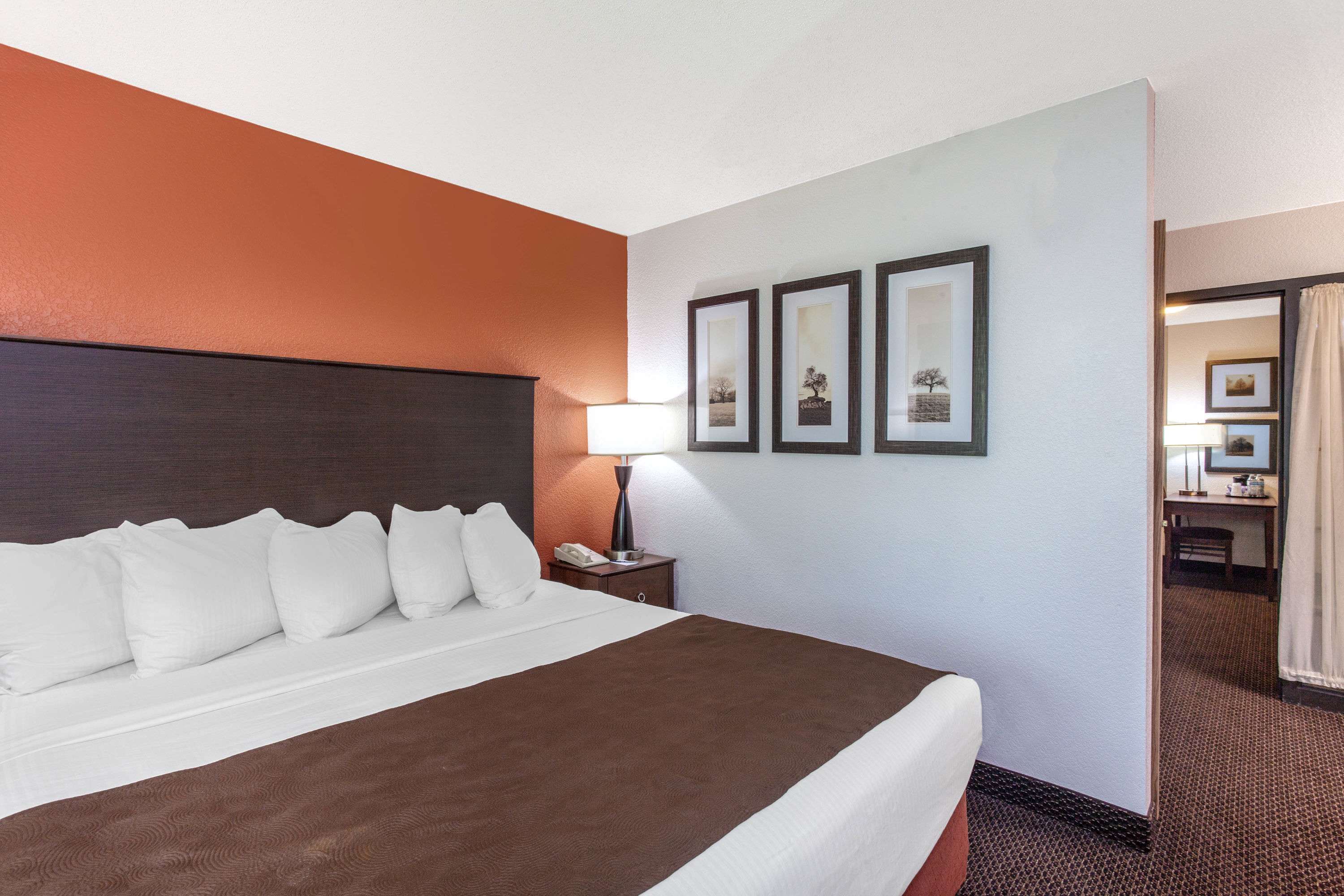 AmericInn by Wyndham White Bear Lake St. Paul