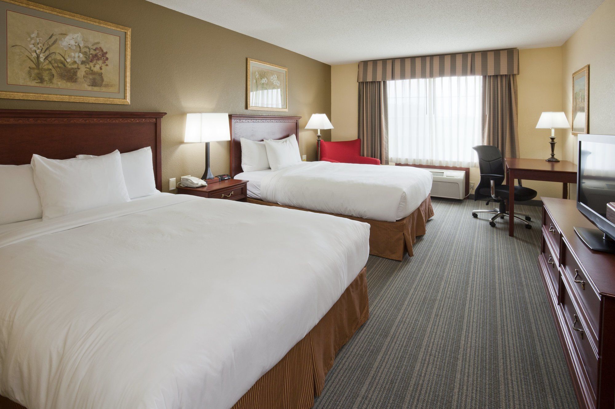Country Inn & Suites by Radisson, Willmar, MN