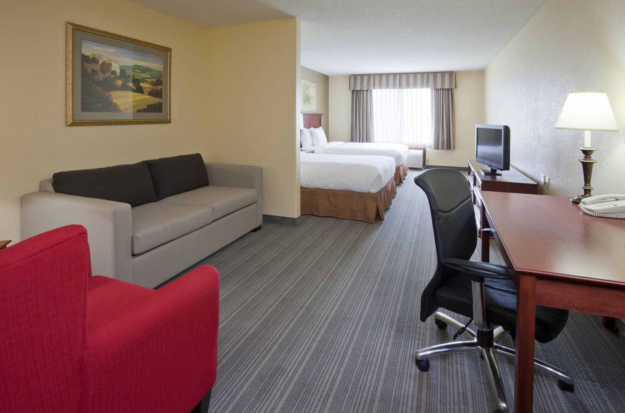 Country Inn & Suites by Radisson, Willmar, MN