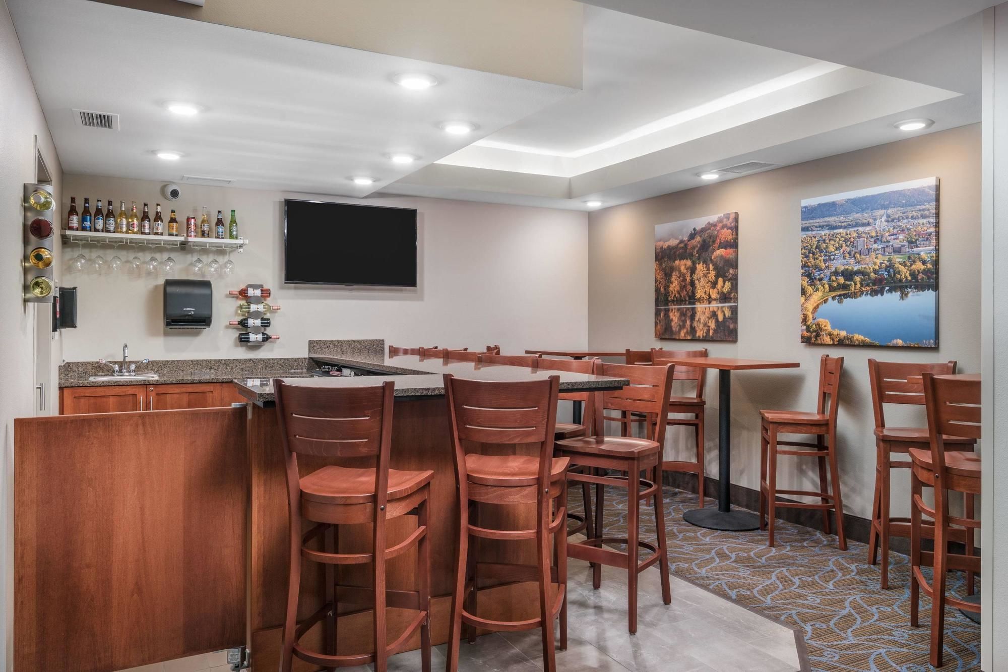 AmericInn by Wyndham Winona