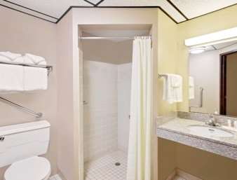 Days Inn by Wyndham Winona