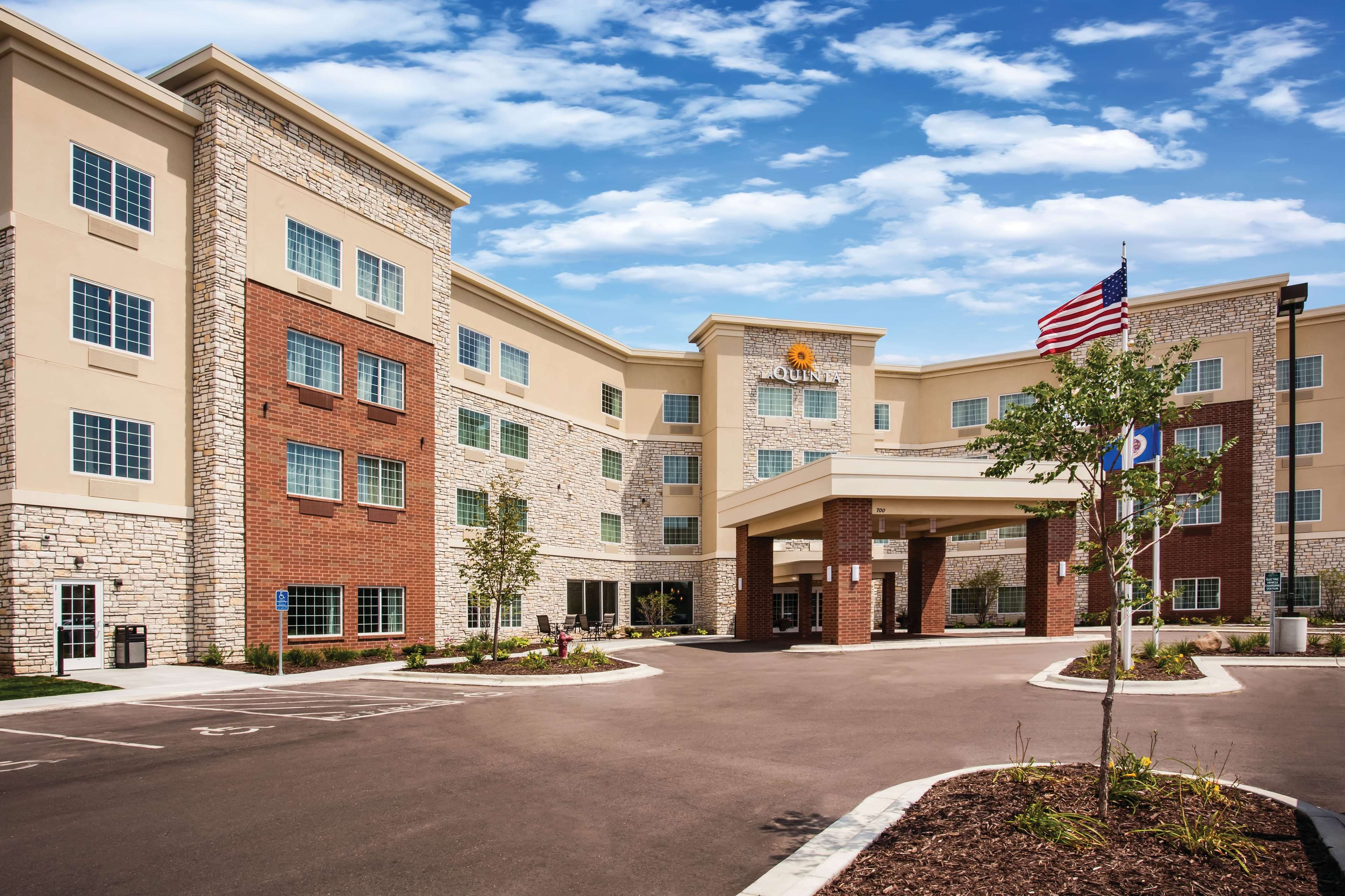 La Quinta Inn & Suites by Wyndham St. Paul - Woodbury