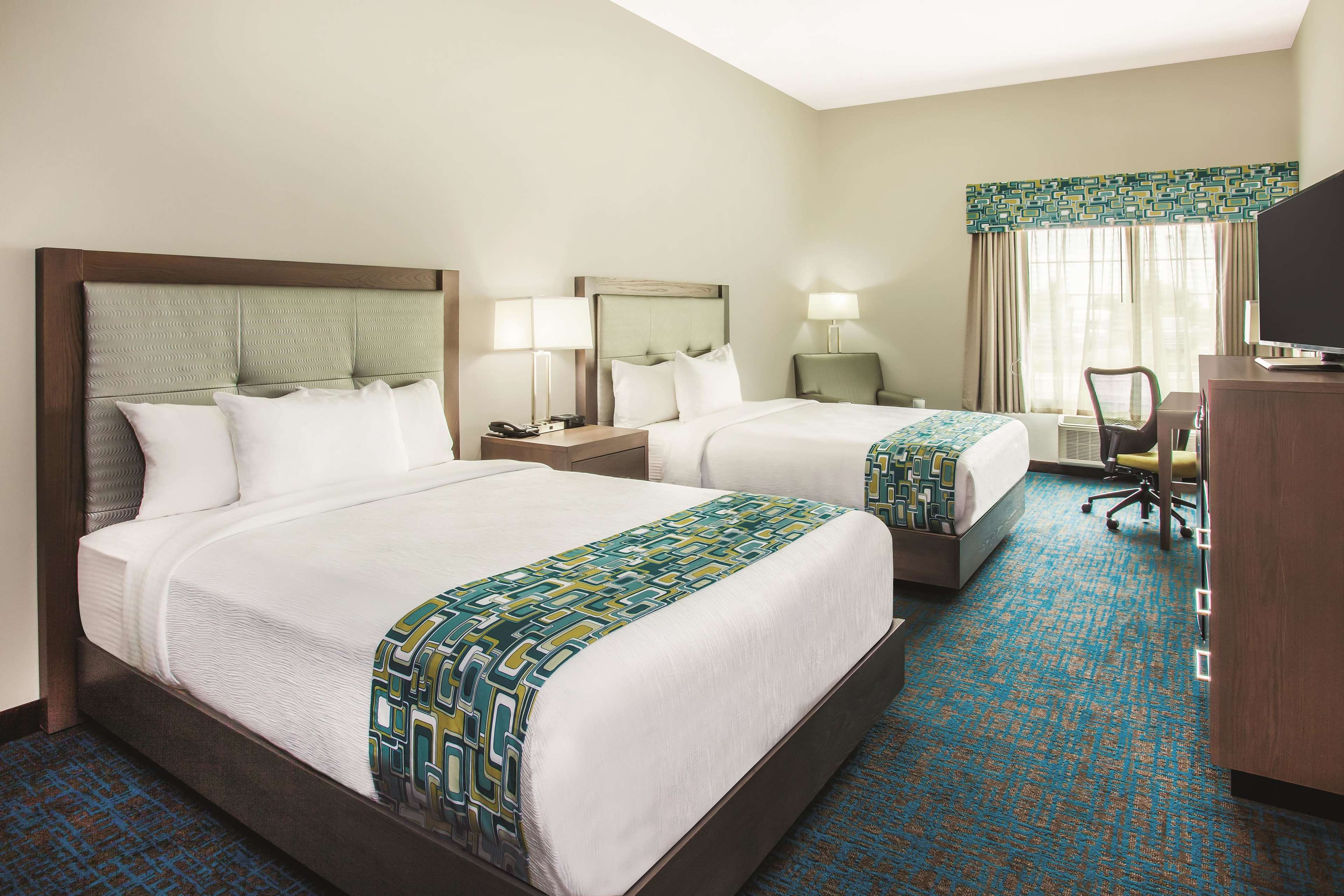 La Quinta Inn & Suites by Wyndham St. Paul - Woodbury