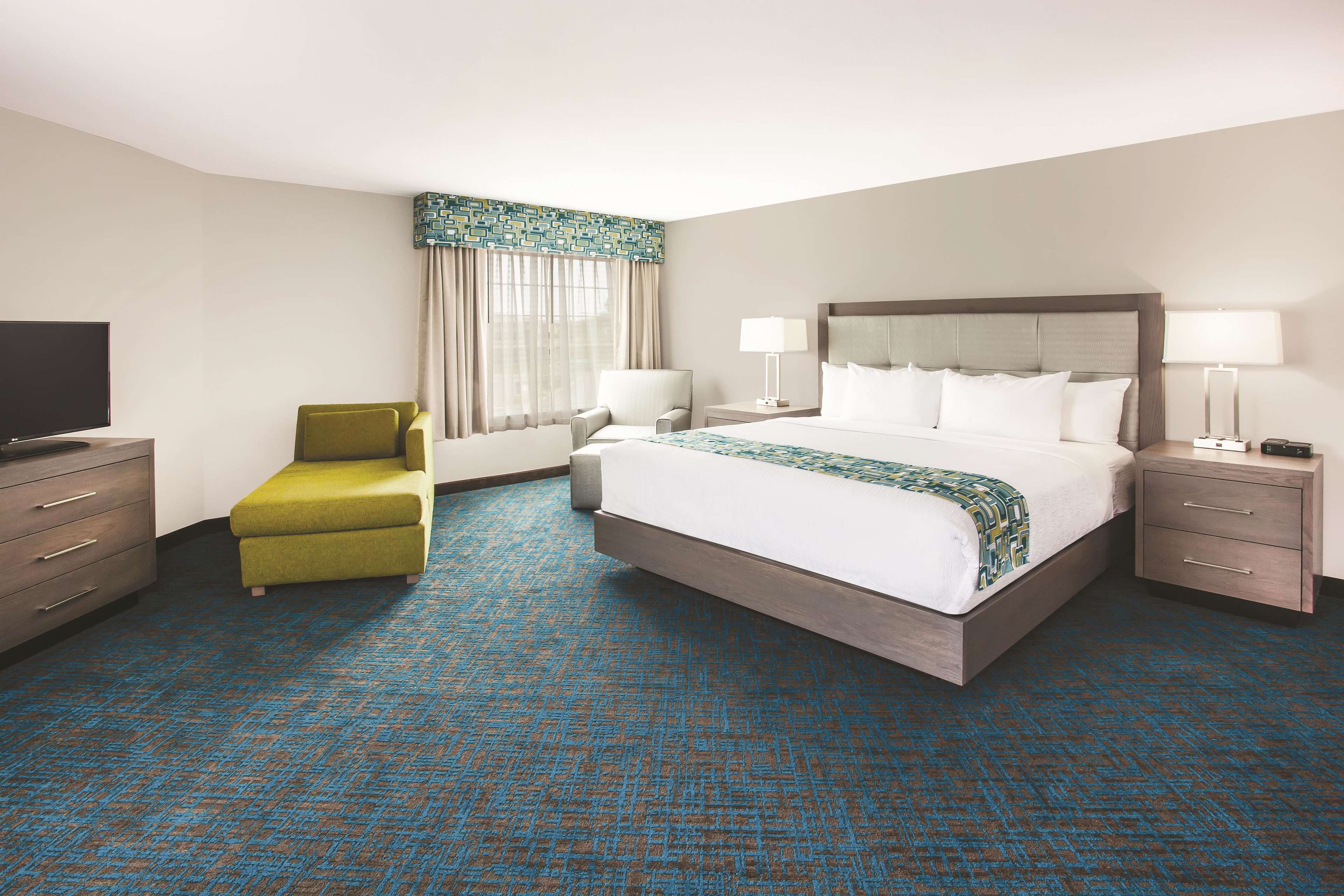 La Quinta Inn & Suites by Wyndham St. Paul - Woodbury