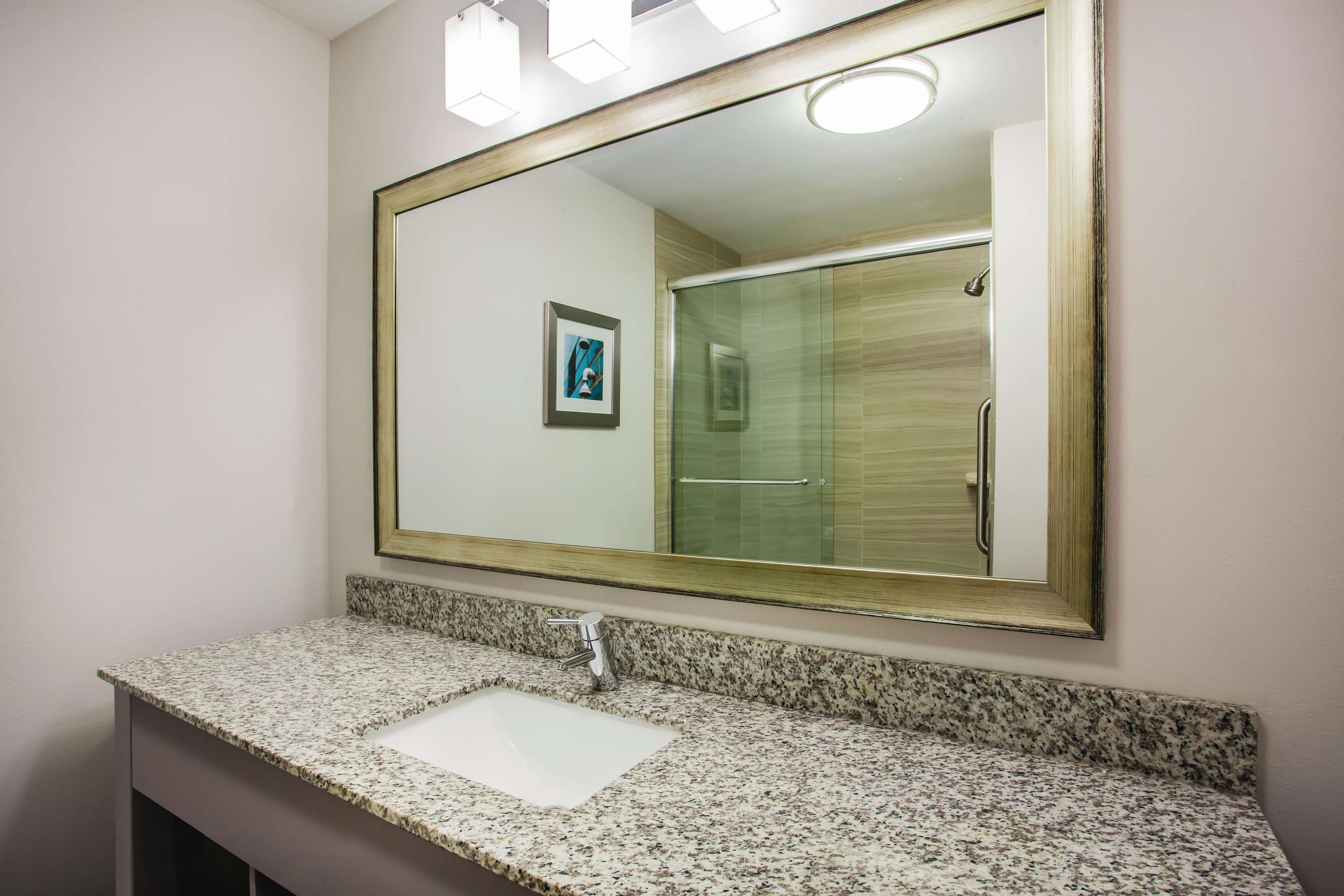 La Quinta Inn & Suites by Wyndham St. Paul - Woodbury