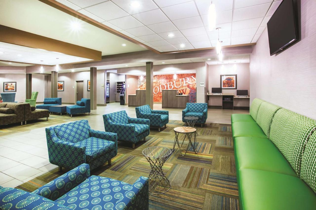 La Quinta Inn & Suites by Wyndham St. Paul - Woodbury