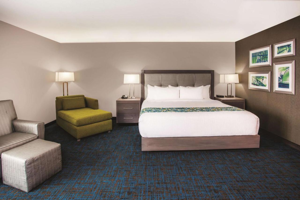 La Quinta Inn & Suites by Wyndham St. Paul - Woodbury