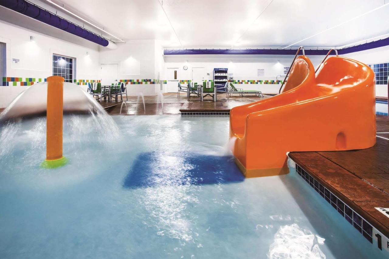 La Quinta Inn & Suites by Wyndham St. Paul - Woodbury