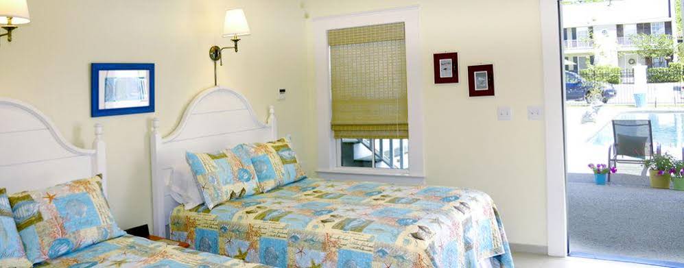 Bay Town Inn