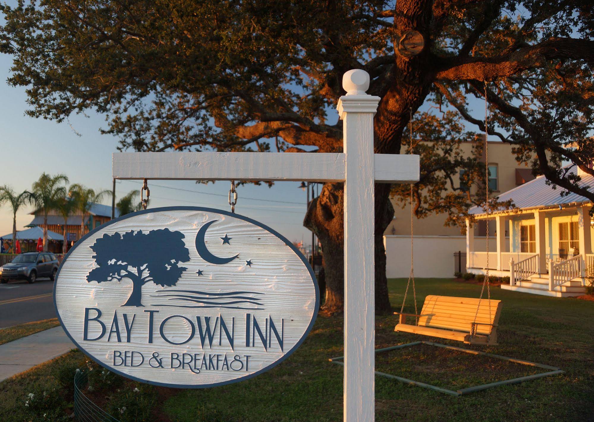 Bay Town Inn