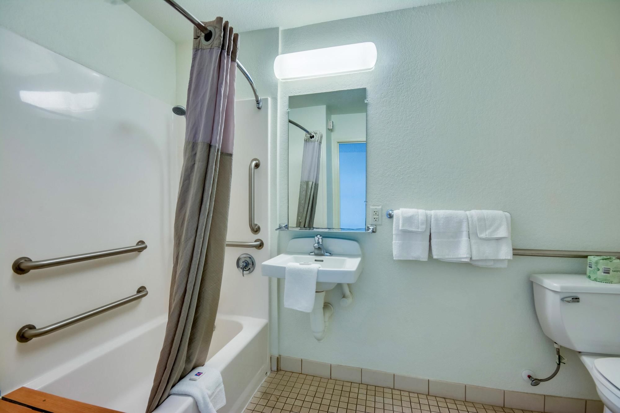 Motel 6 Biloxi Beach