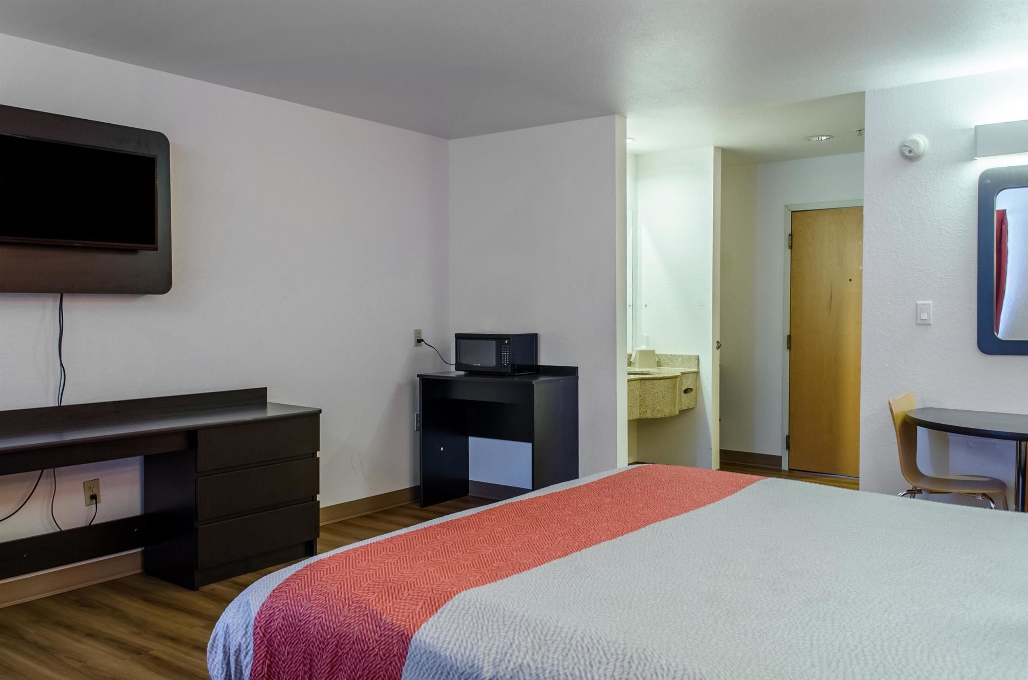 Motel 6 Biloxi, MS - Ocean Springs