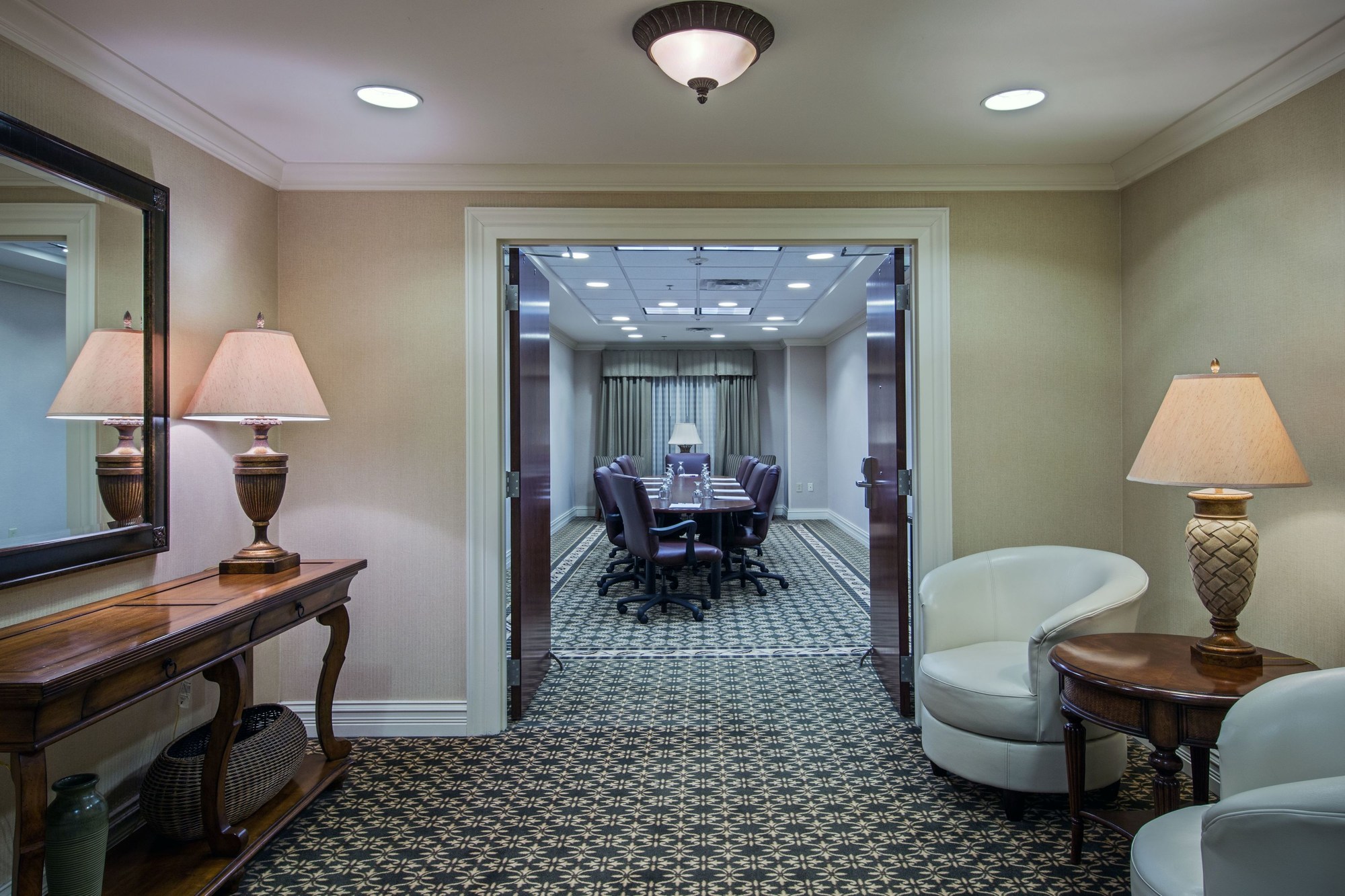 Holiday Inn Express & Suites Jackson - Flowood