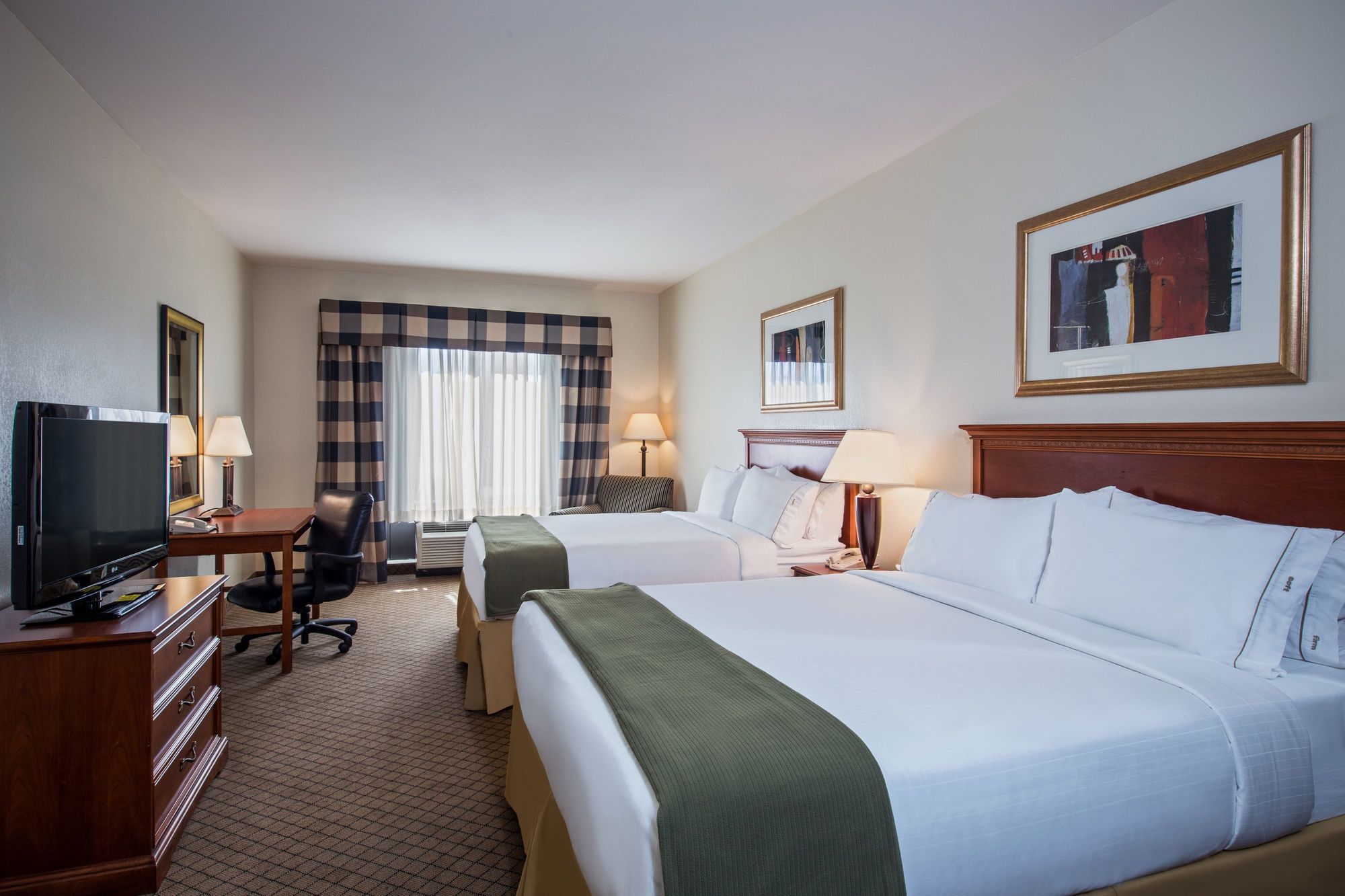 Holiday Inn Express & Suites Jackson - Flowood
