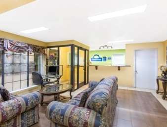 Days Inn by Wyndham Fulton