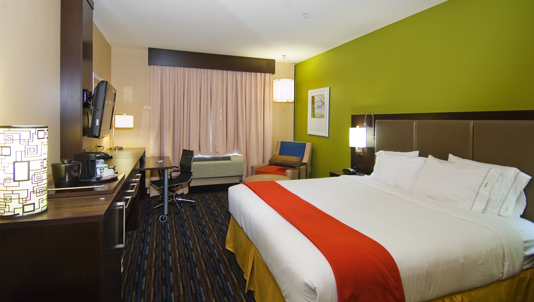 Holiday Inn Express Hotel & Suites Fulton