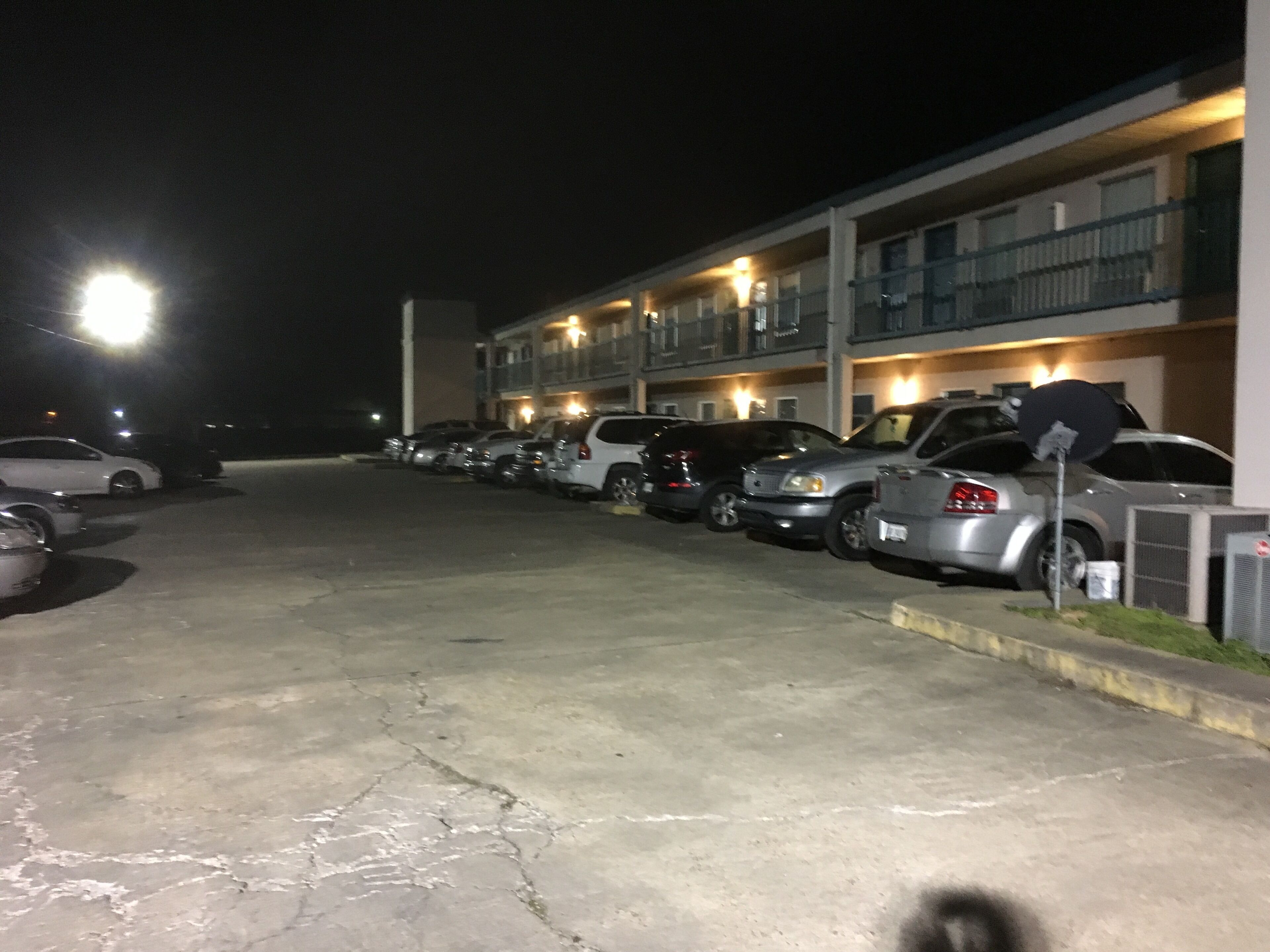 Deluxe Inn & Suites Greenwood