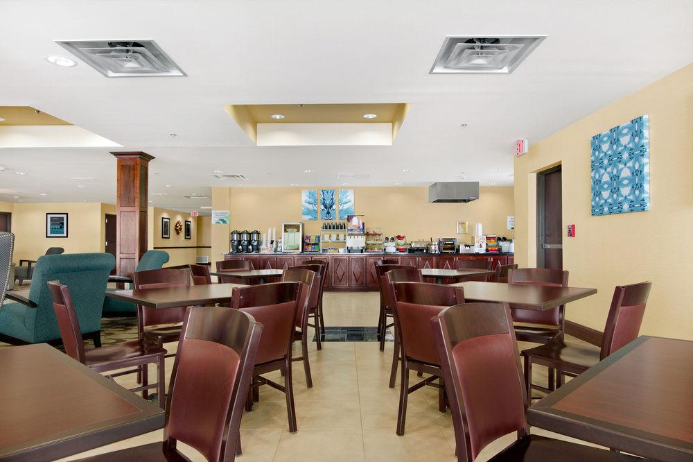 Holiday Inn Express Gulfport Beach