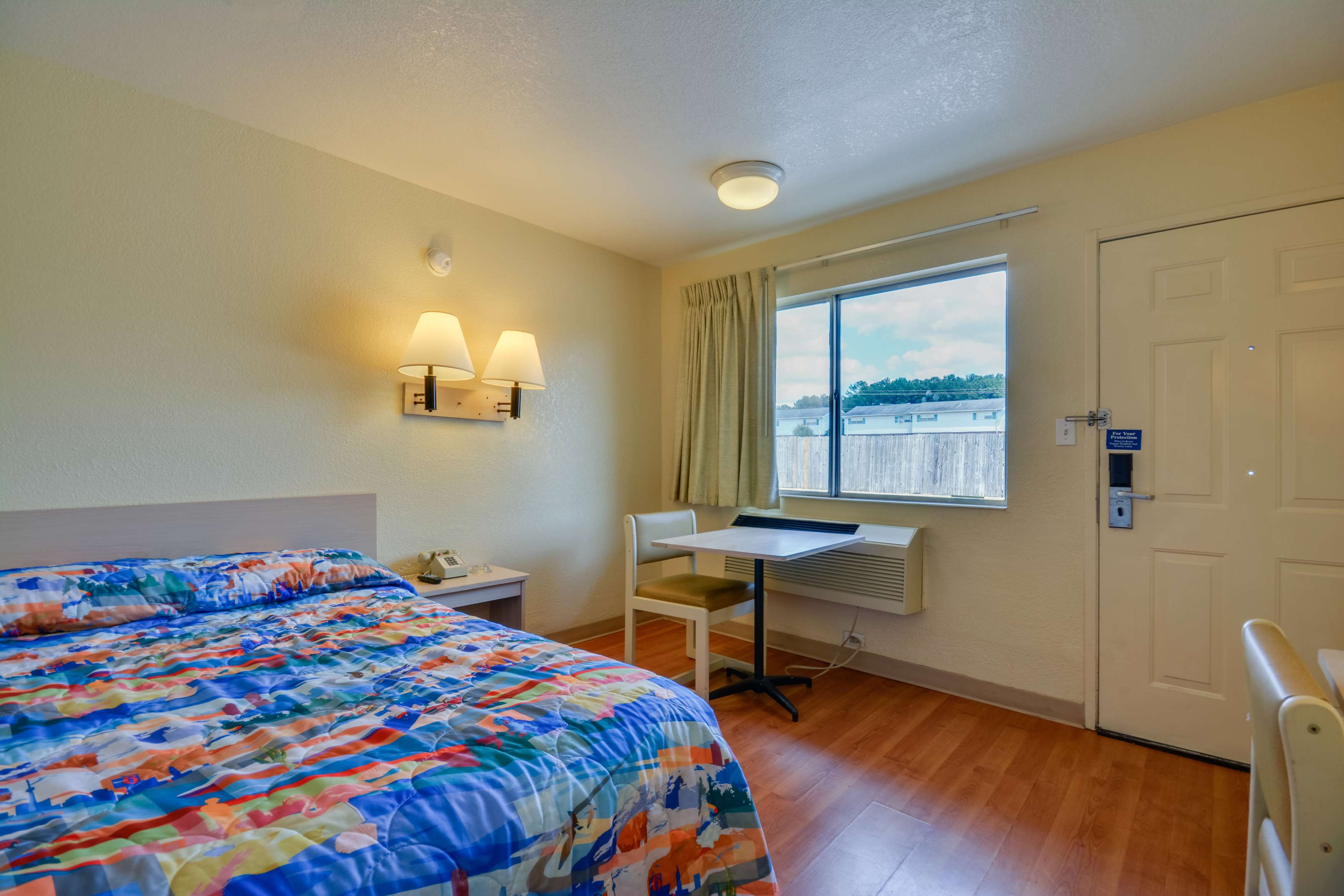 Motel 6 Hattiesburg, MS