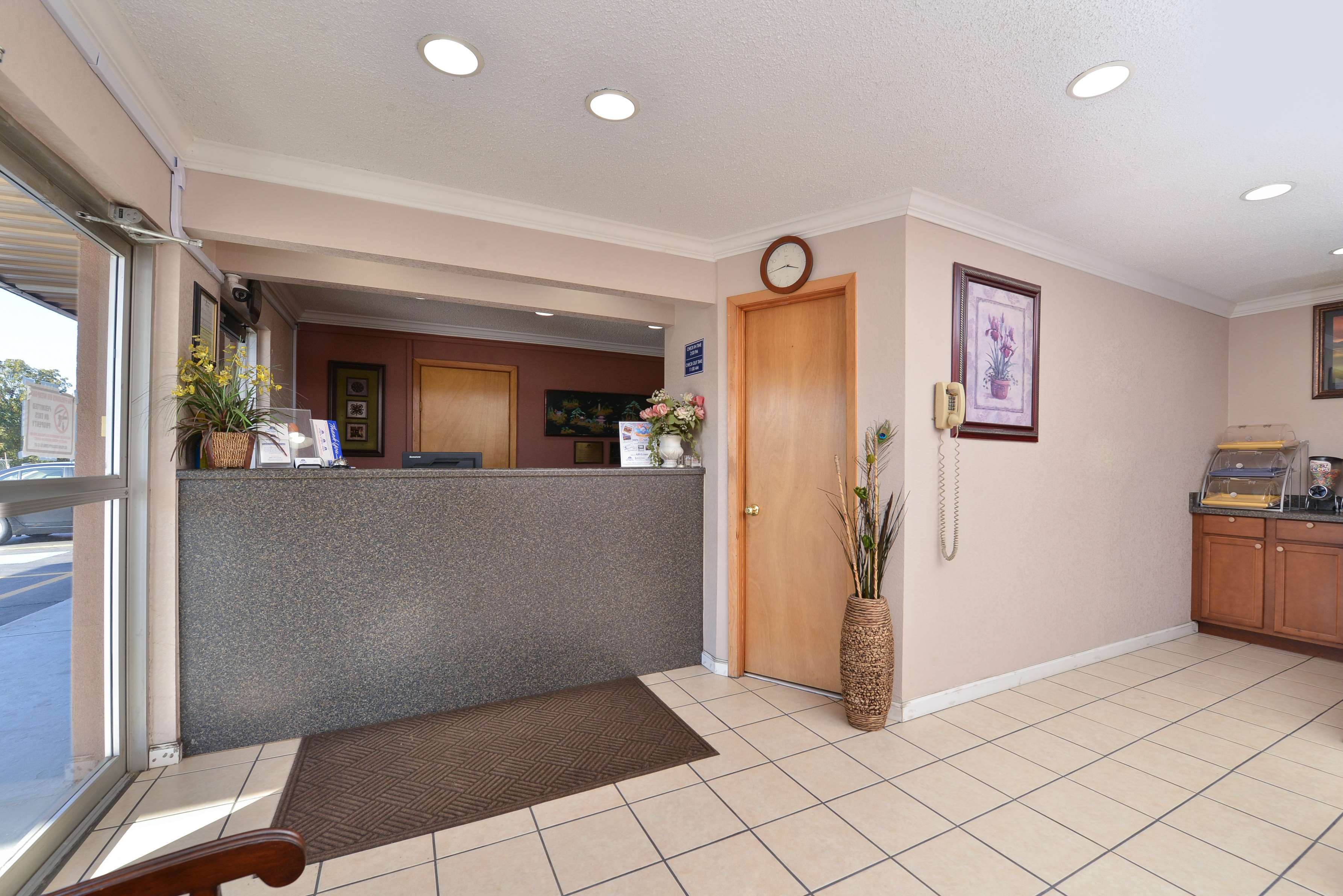 Americas Best Value Inn - Indianola