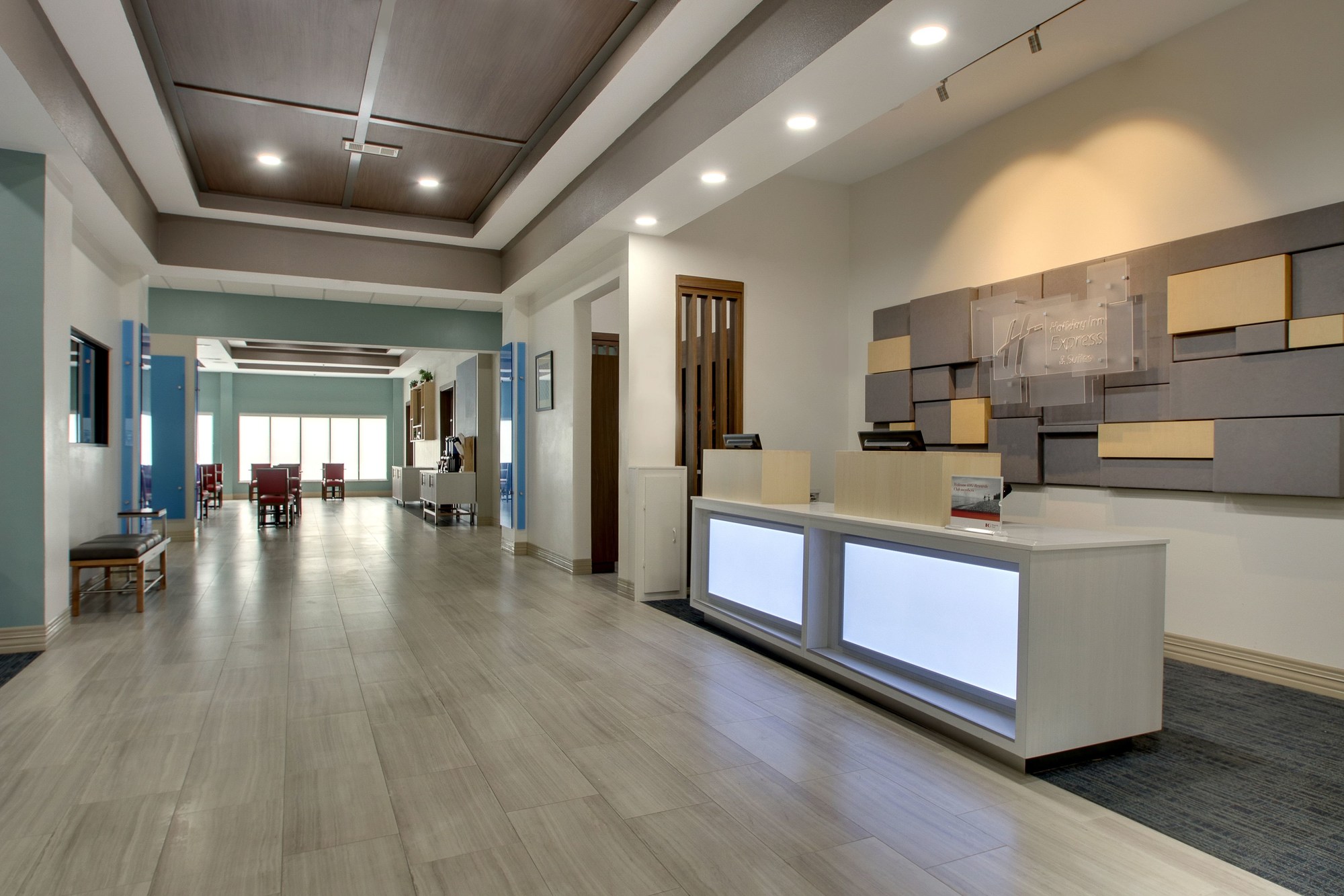 Holiday Inn Express & Suites Laurel