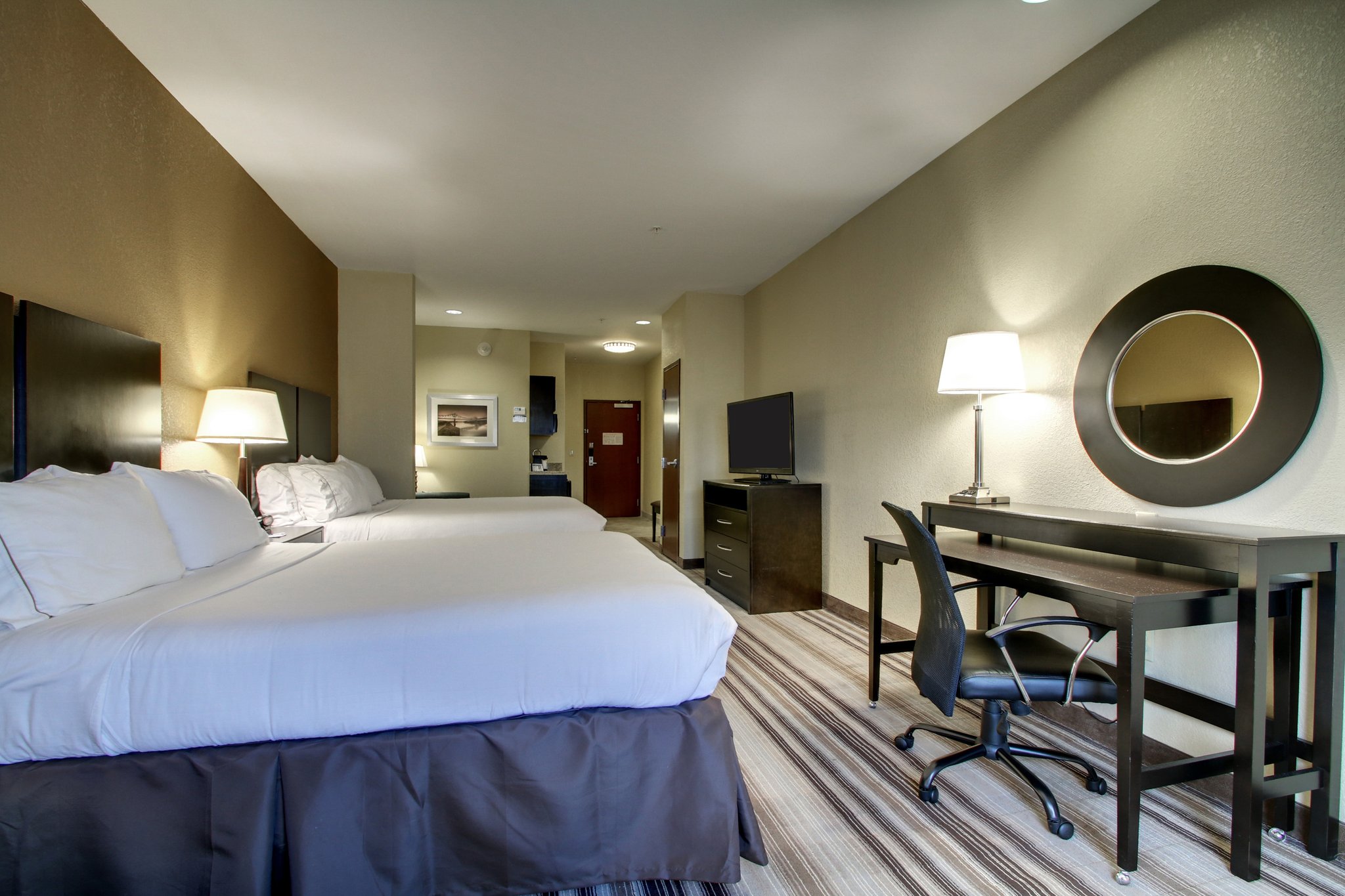 Holiday Inn Express & Suites Natchez South