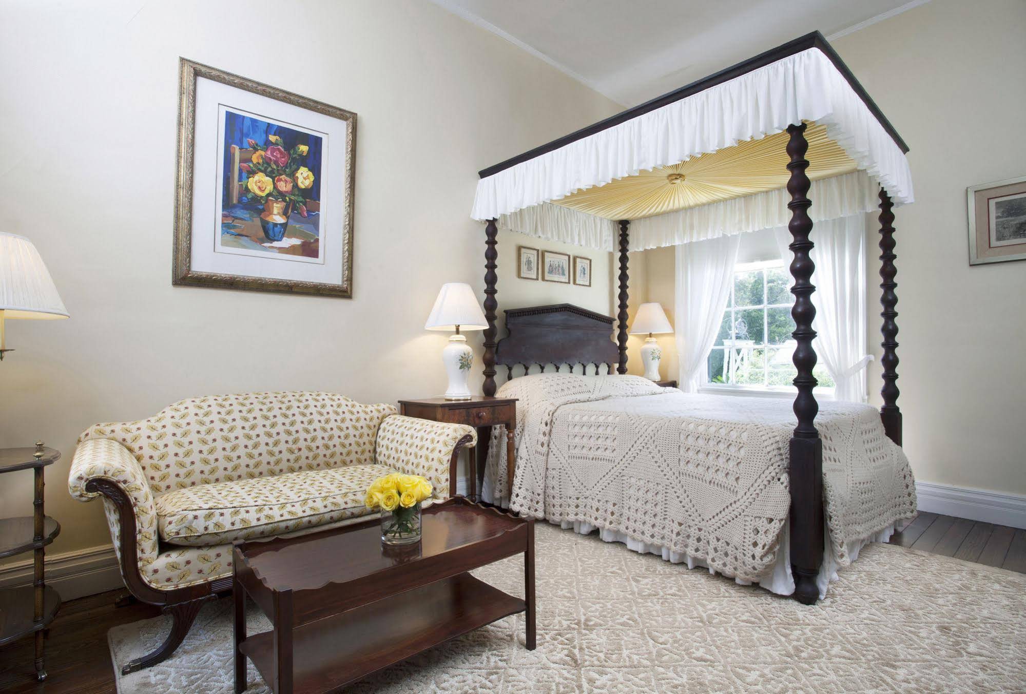 Linden Antebellum Bed & Breakfast