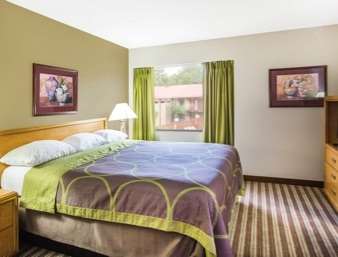 Super 8 by Wyndham Oxford