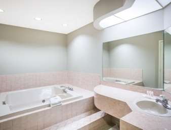 Super 8 by Wyndham Oxford