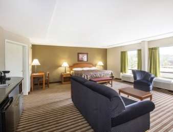 Super 8 by Wyndham Oxford