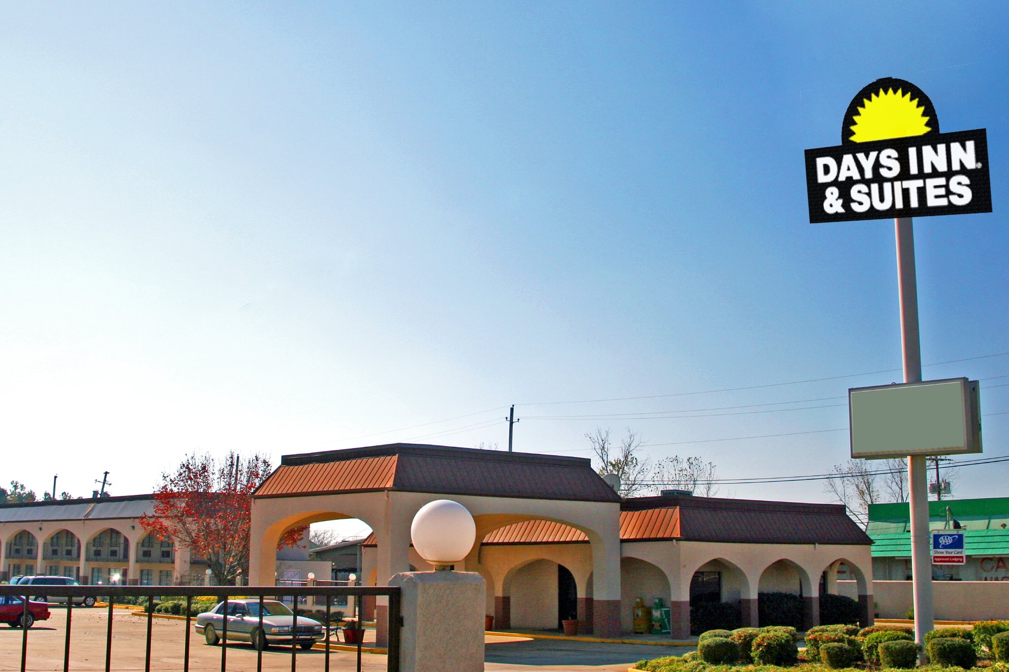 Days Inn & Suites by Wyndham Starkville