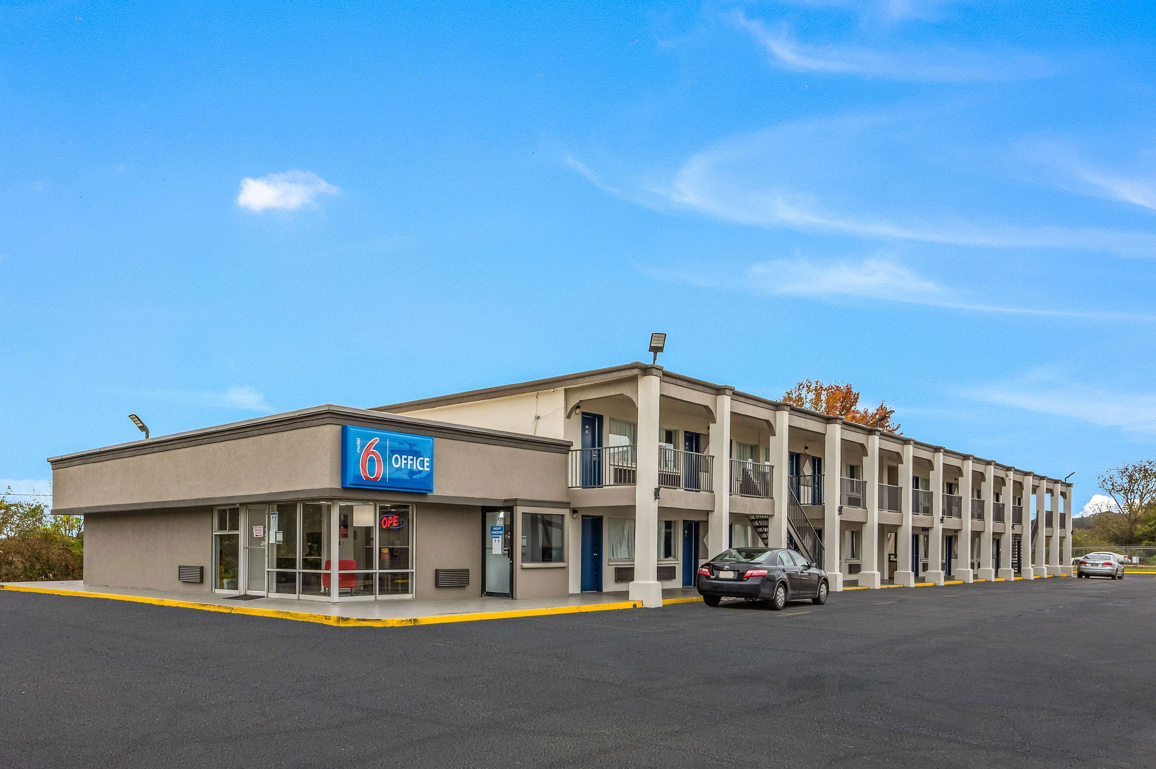 Motel 6 Tupelo, MS - Downtown