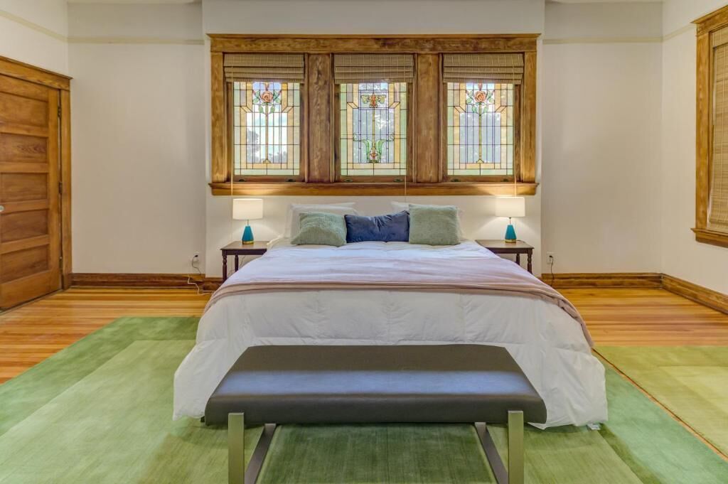 Oak Hall Bed & Breakfast