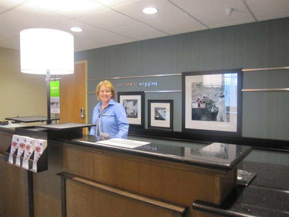 Hampton Inn & Suites Wiggins