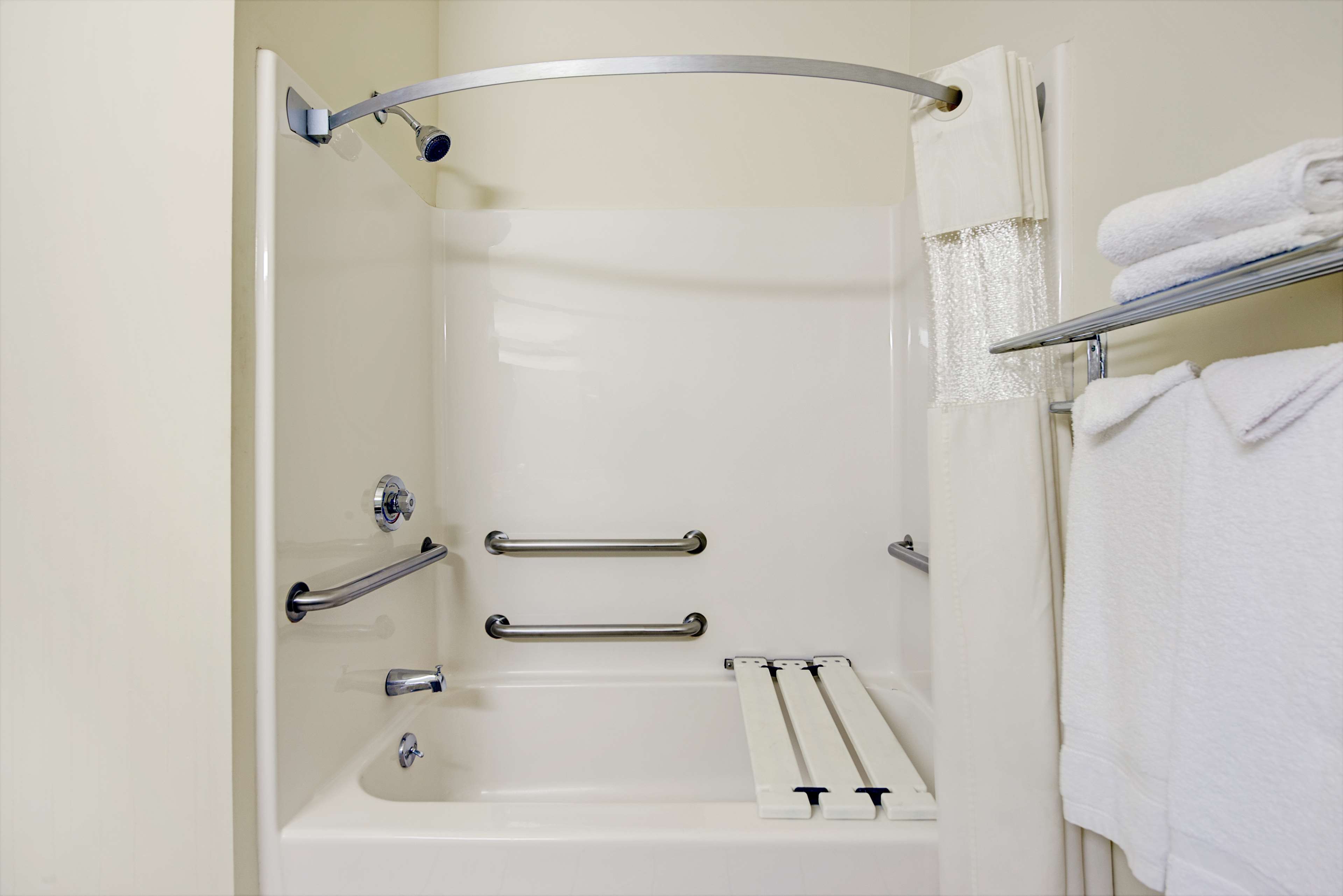 Travelodge by Wyndham St. Louis